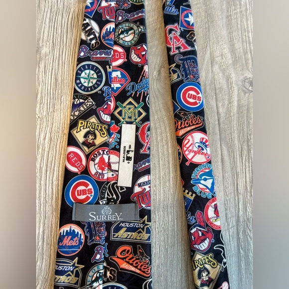 Vintage Mens MLB Logo 1994 Baseball Surrey Neck Tie Made In USA excellent shape. - Picture 5 of 7